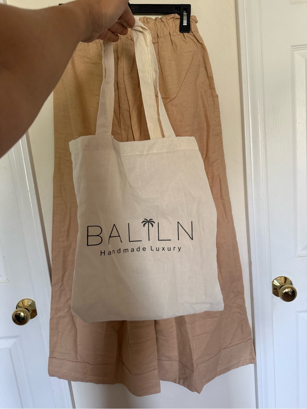 Bali linen Wide-Leg Chinos — Tan